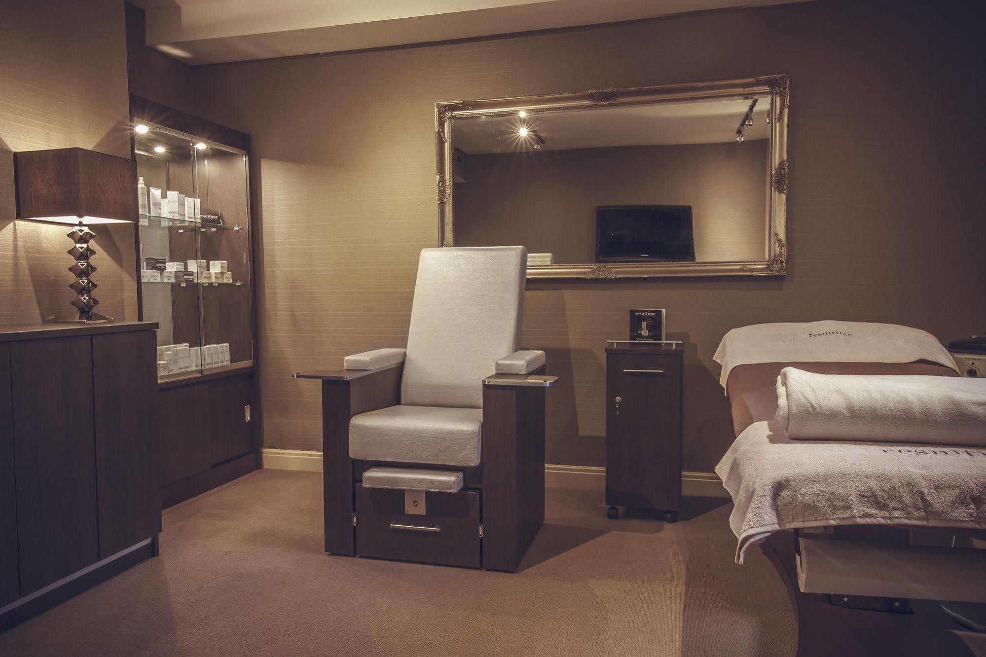 Peak Edge Hotel Chesterfield Zewnętrze zdjęcie